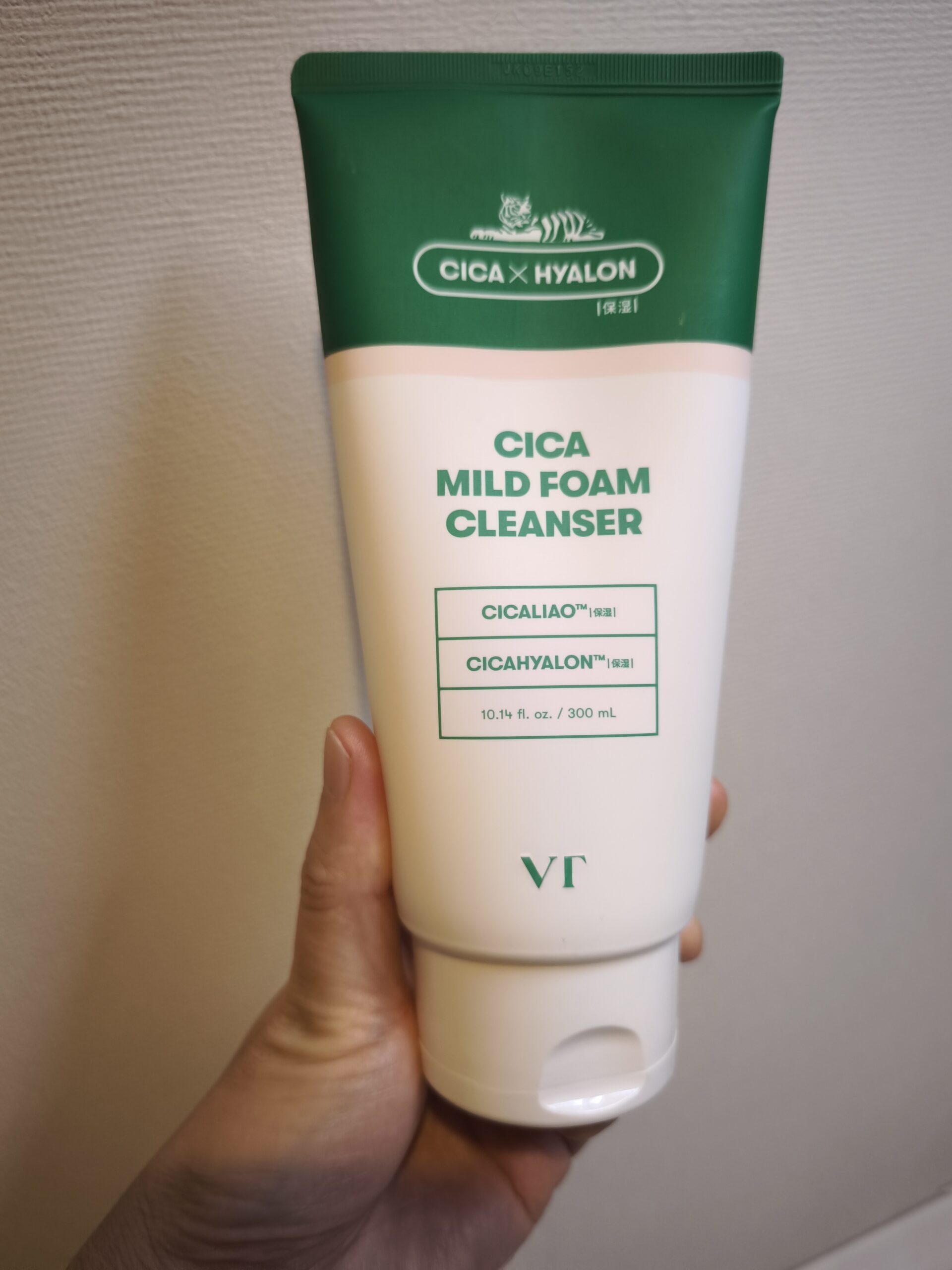 VT COSMETICS シカマイルドフォームクレンザー 300ml（筆者の私物）
